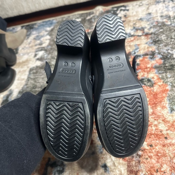 Crocs Sarah Black Heeled Dual Comfort Slip On Mule Clogs - Picture 6 of 6